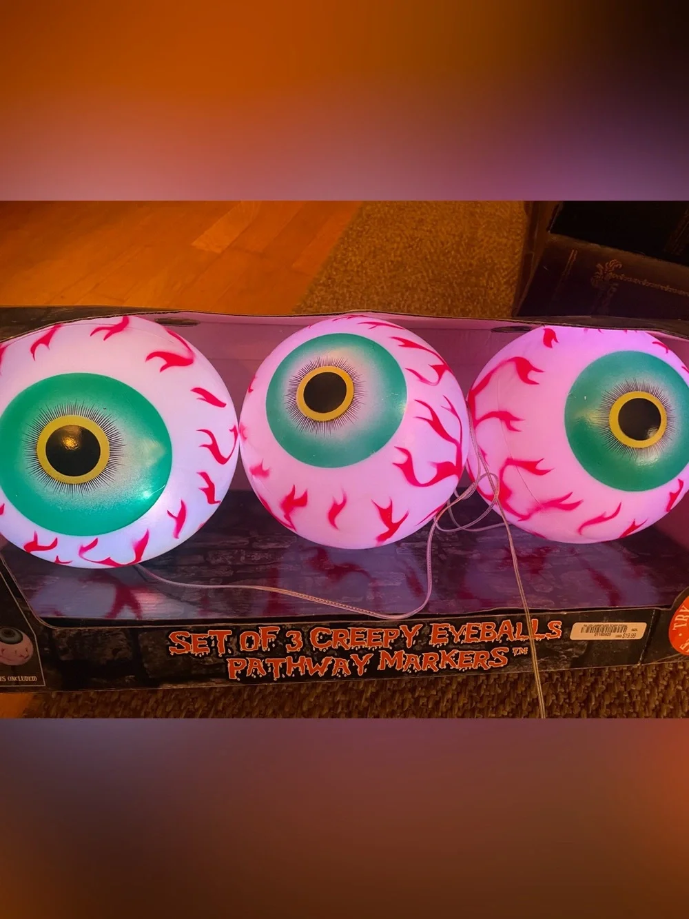 Retired spirit Halloween Jumbo The Scary Eyeball LED lights